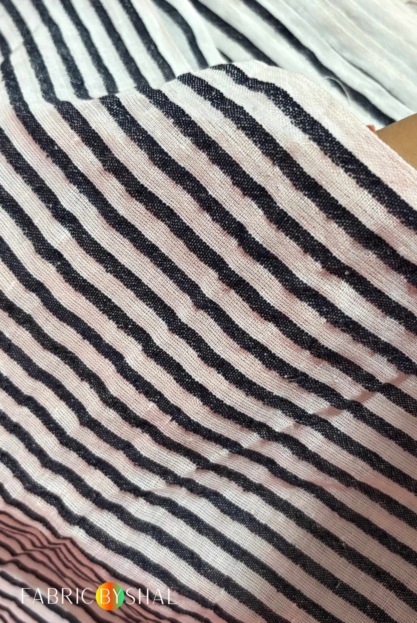 Black Stripe Seersucker Fabric CS0033